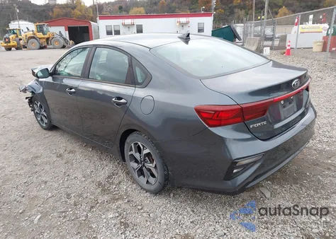 2020 Kia Forte Lxs из США, поврежденный, VIN 3KPF24AD8LE220835